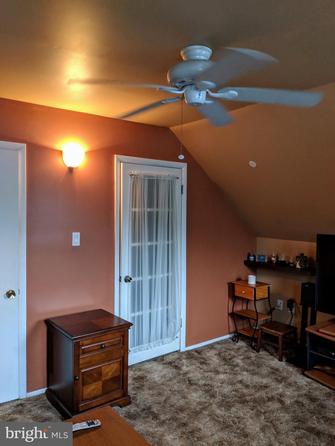 130 Jefferson Road Waldorf, MD 20602 - Photo 26 of 32 2nd Floor Bedroom