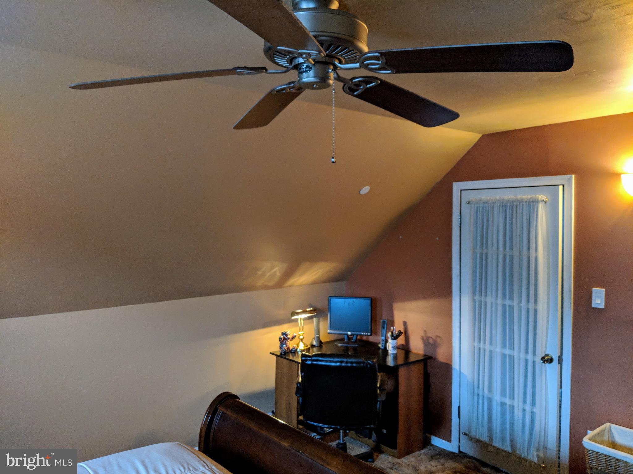 130 Jefferson Road Waldorf, MD 20602 - Photo 28 of 32 2nd Floor Bedroom