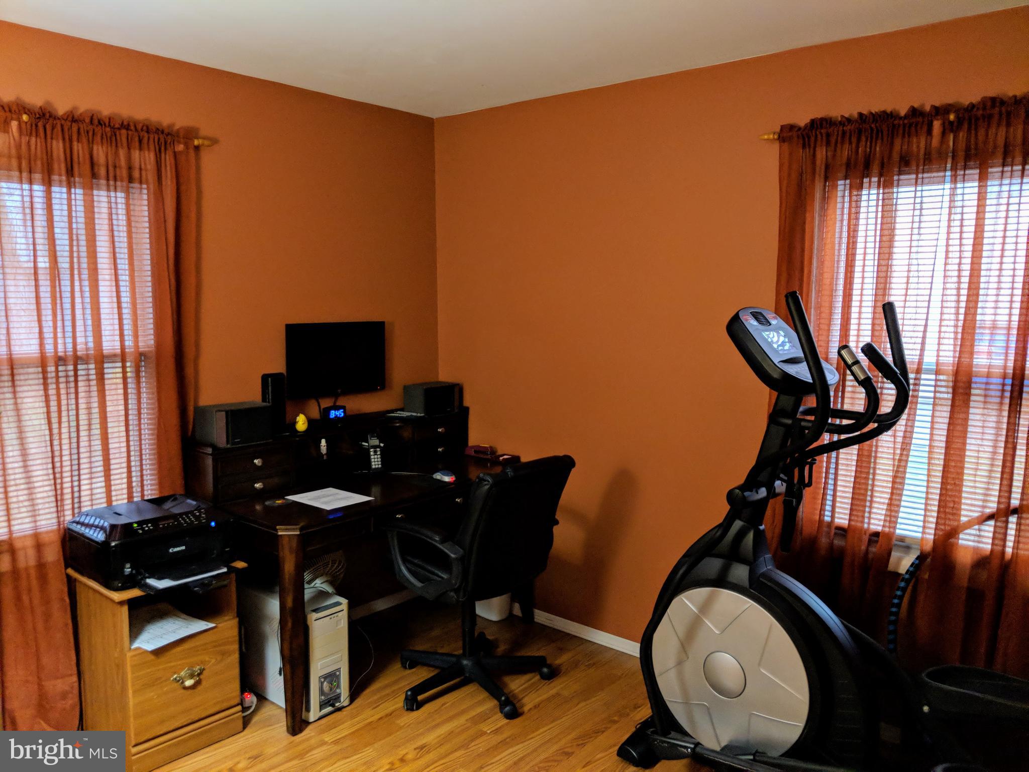 130 Jefferson Road Waldorf, MD 20602 - Photo 5 of 32 1st Floor Bedroom 2