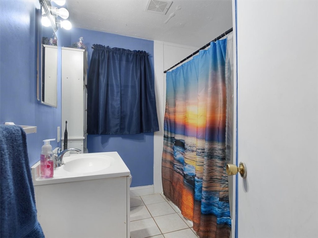 1863 Norton Street Rochester, NY 14609 - Photo 13 of 26 Bathroom 1st floor