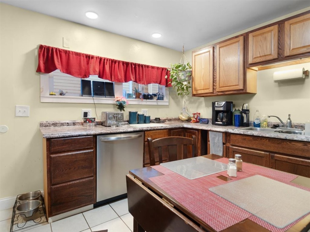 1863 Norton Street Rochester, NY 14609 - Photo 7 of 26 Eat in Kitchen