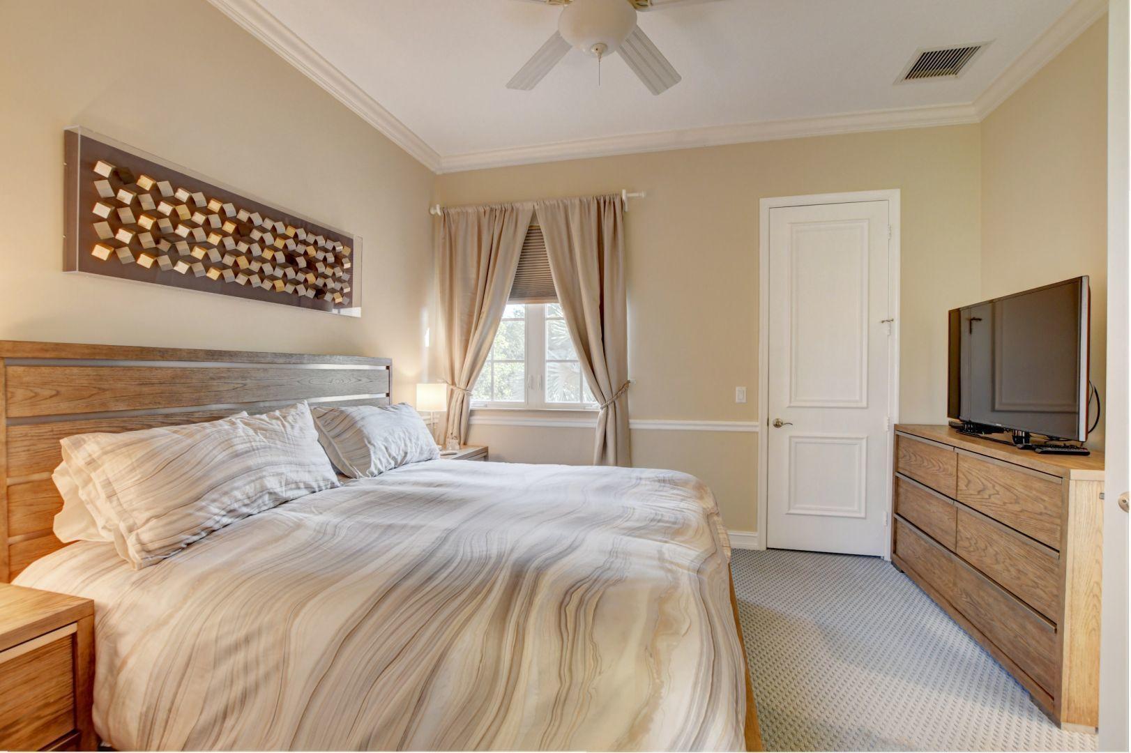 17739 Lake Azure Way Boca Raton, FL 33496 - Photo 38 of 54 3rd Bedroom