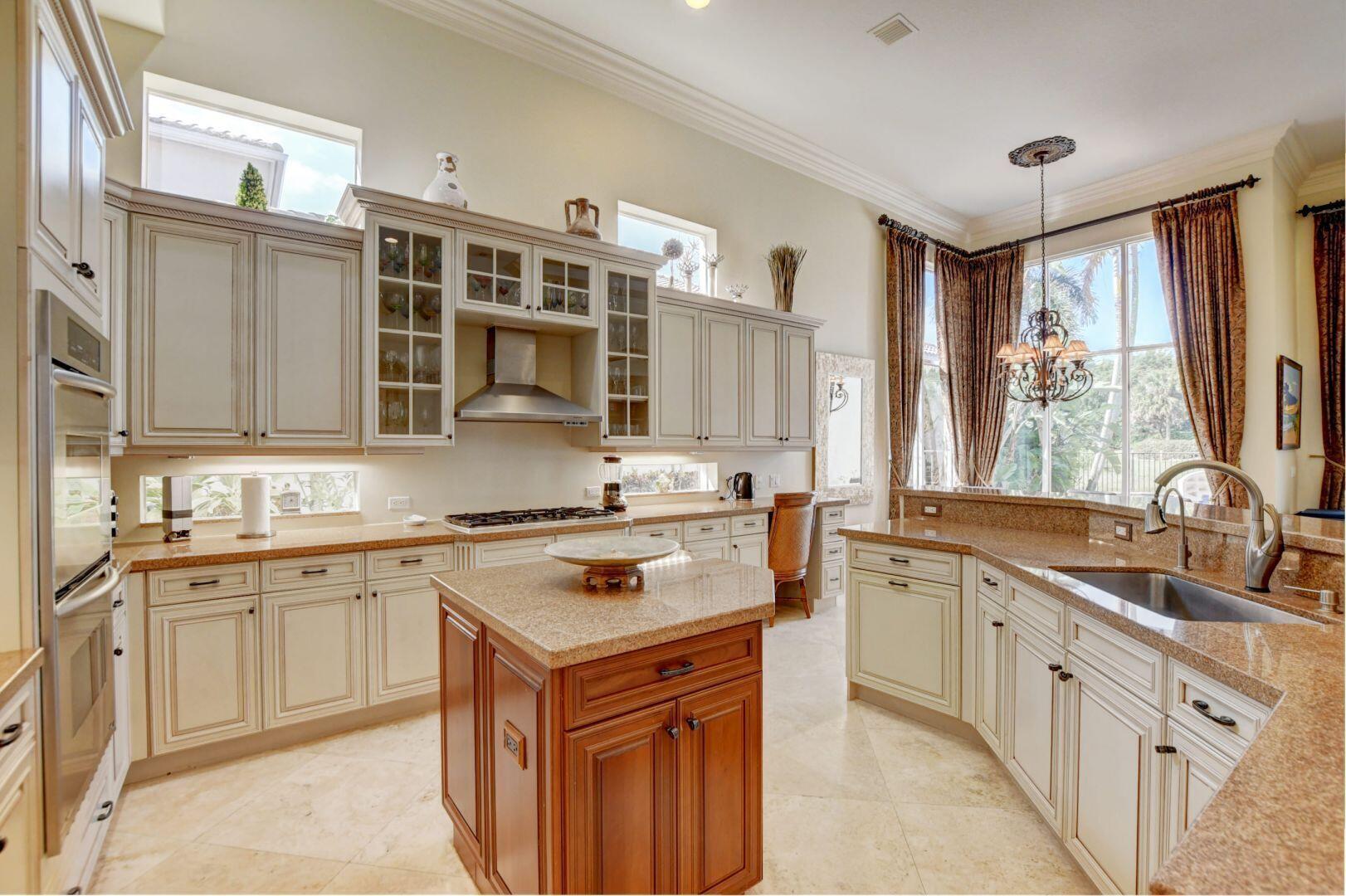 17739 Lake Azure Way Boca Raton, FL 33496 - Photo 8 of 54 Kitchen