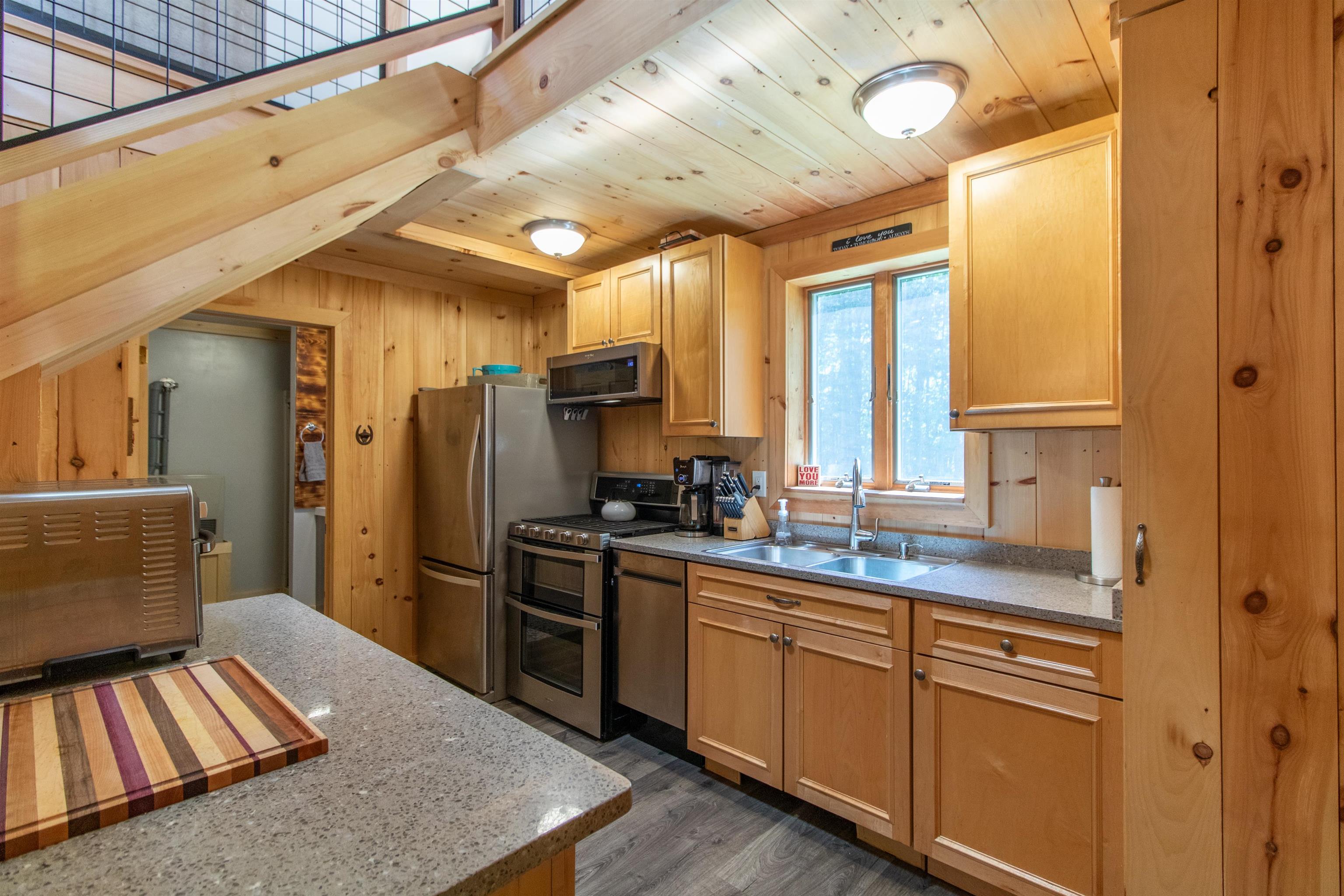 357 Paul Bunyan Road Brighton, VT 05846 - Photo 5 of 35 Gallery Image 5