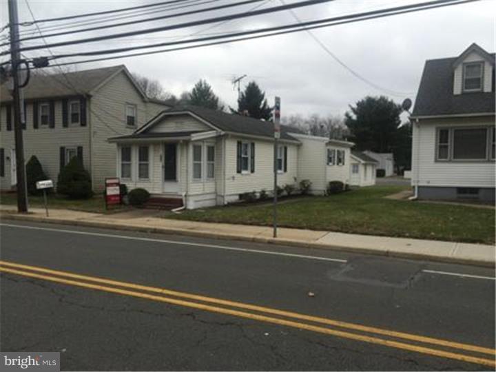 697 Klockner Road Hamilton, NJ 08619 - Photo 3 of 11 a view of a house with a outdoor space
