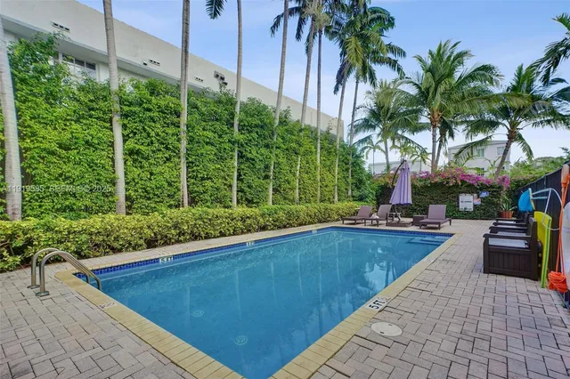 $725,000 | 1512 Pennsylvania Avenue, Unit 2C, Miami Beach, FL 33139