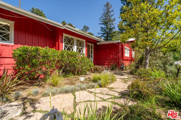 $10,000 | 2524 Laurel Pass Avenue, Los Angeles, CA 90046