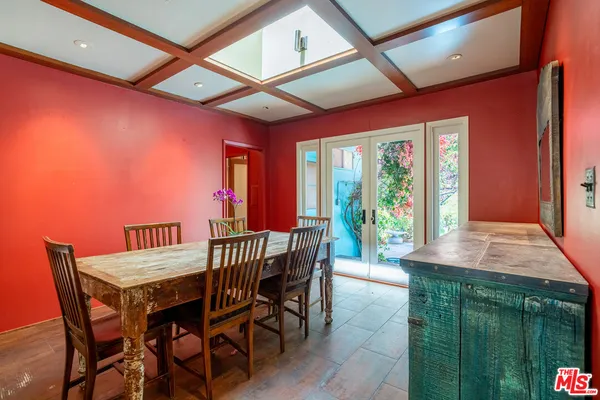 $10,000 | 2524 Laurel Pass Avenue, Los Angeles, CA 90046