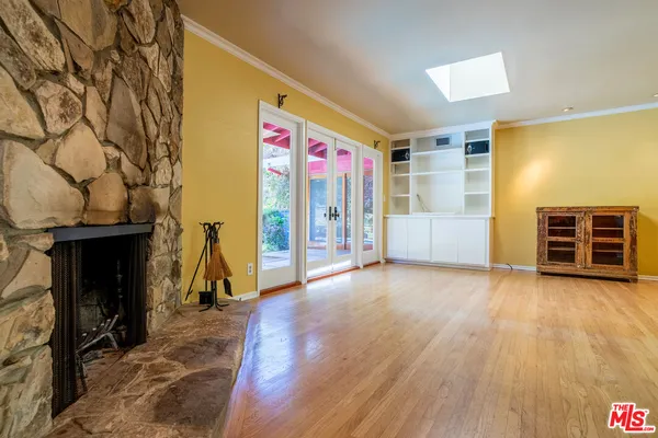 $10,000 | 2524 Laurel Pass Avenue, Los Angeles, CA 90046