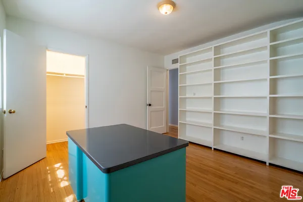 $10,000 | 2524 Laurel Pass Avenue, Los Angeles, CA 90046