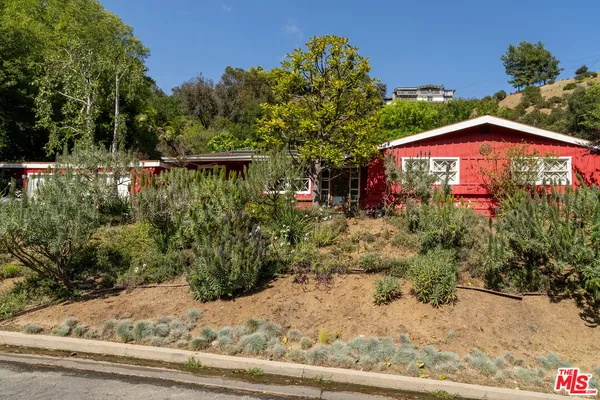 $10,000 | 2524 Laurel Pass Avenue, Los Angeles, CA 90046