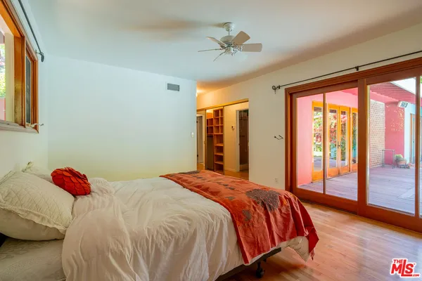 $10,000 | 2524 Laurel Pass Avenue, Los Angeles, CA 90046