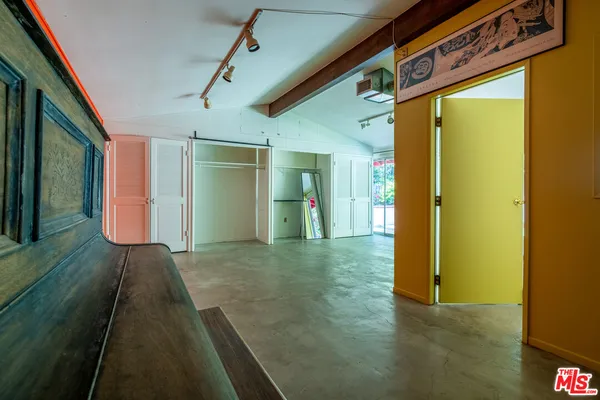 $10,000 | 2524 Laurel Pass Avenue, Los Angeles, CA 90046