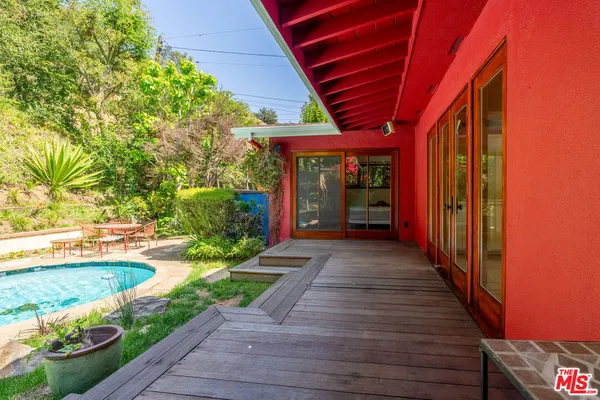 $10,000 | 2524 Laurel Pass Avenue, Los Angeles, CA 90046