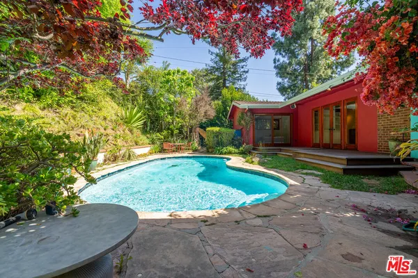 $10,000 | 2524 Laurel Pass Avenue, Los Angeles, CA 90046