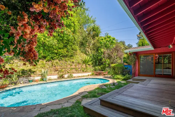 $10,000 | 2524 Laurel Pass Avenue, Los Angeles, CA 90046