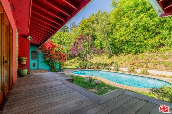 $10,000 | 2524 Laurel Pass Avenue, Los Angeles, CA 90046
