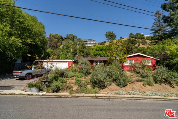 $10,000 | 2524 Laurel Pass Avenue, Los Angeles, CA 90046