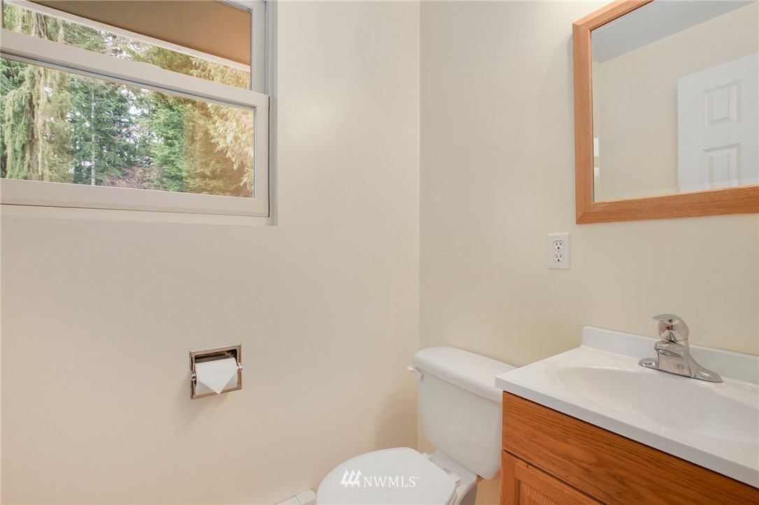 15416 Southeast 132nd Street Renton, WA 98059 - Photo 14 of 27