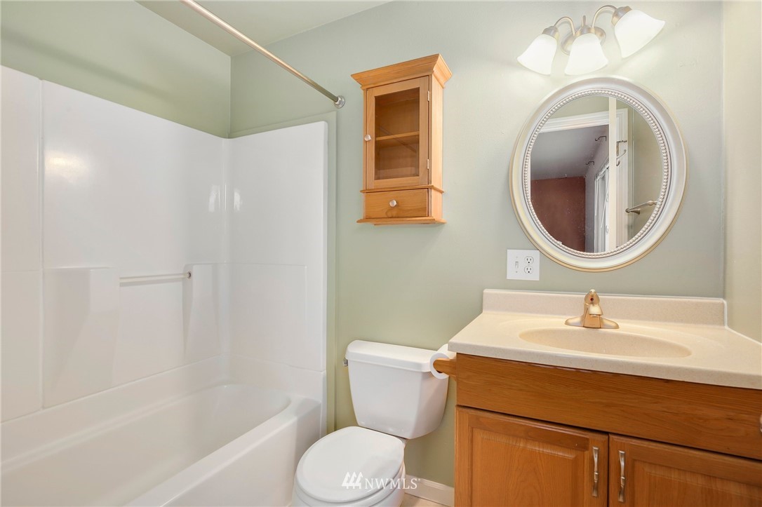 15416 Southeast 132nd Street Renton, WA 98059 - Photo 17 of 27