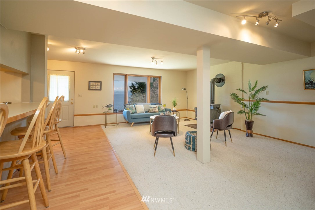 21416 Tramp Harbor Road Southwest Vashon, WA 98070 - Photo 19 of 40 Gallery Image 19