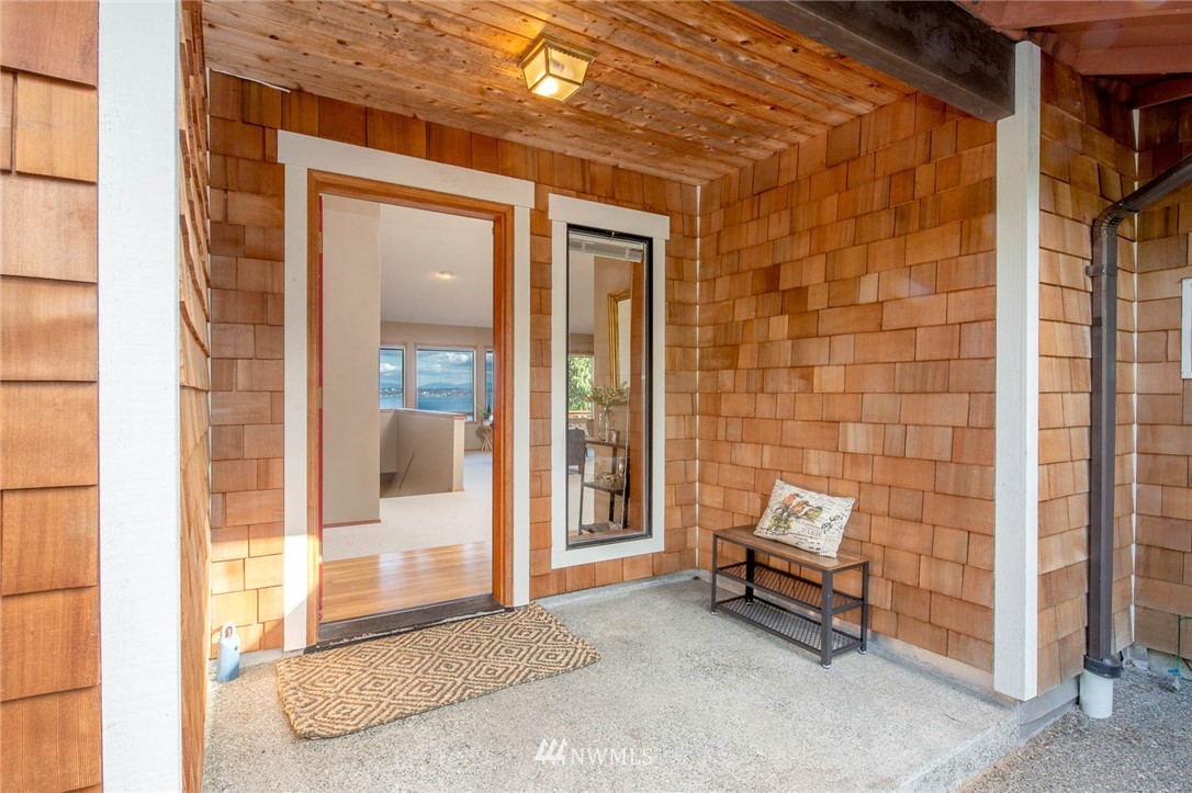 21416 Tramp Harbor Road Southwest Vashon, WA 98070 - Photo 3 of 40 Gallery Image 3