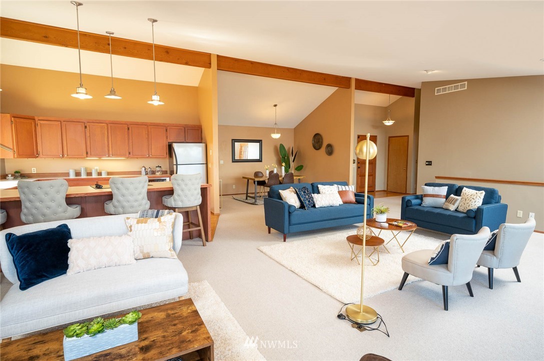 21416 Tramp Harbor Road Southwest Vashon, WA 98070 - Photo 7 of 40 Gallery Image 7