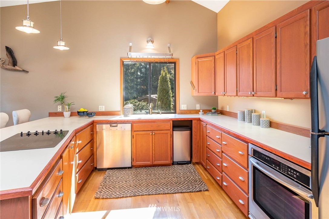 21416 Tramp Harbor Road Southwest Vashon, WA 98070 - Photo 9 of 40 Gallery Image 9