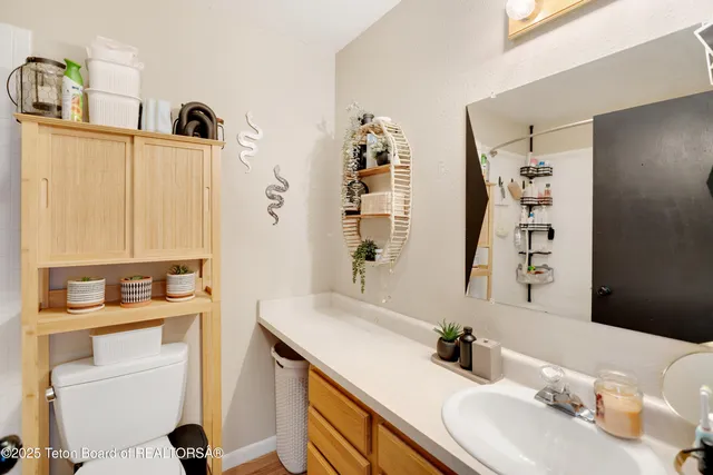 $425,000 | 102 Taylor Creek Road, Dubois, WY 82513