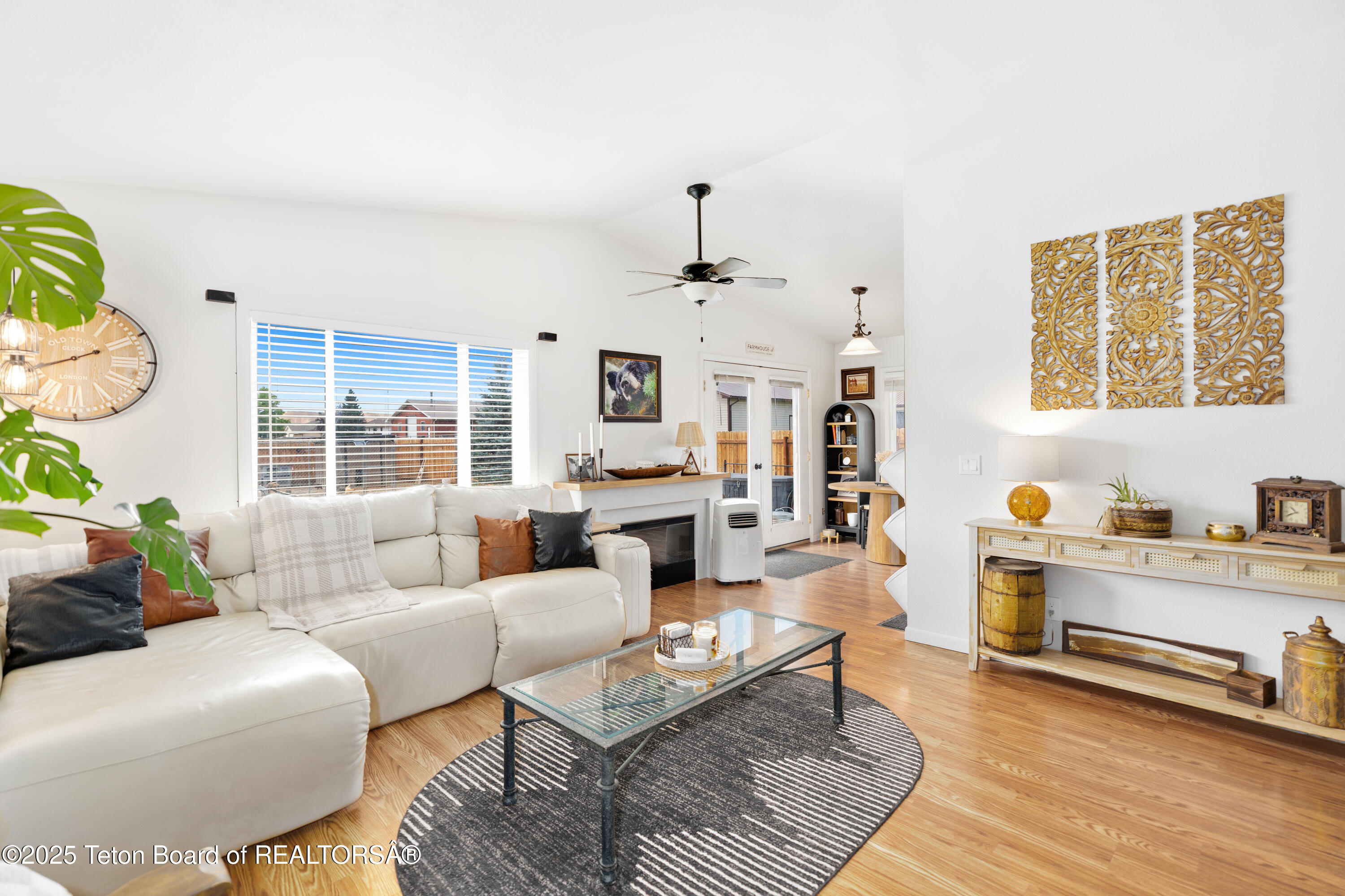 102 Taylor Creek Road Dubois, WY 82513 - Photo 6 of 21 03