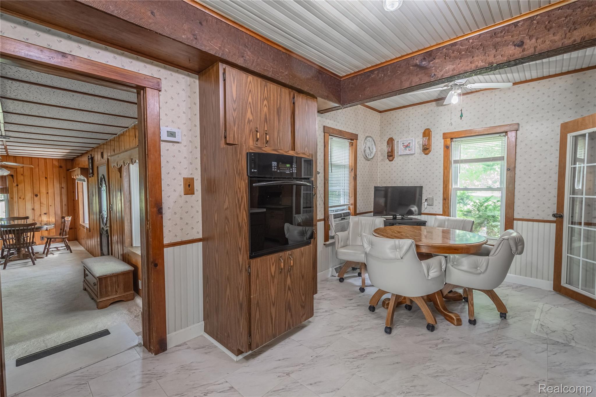 8384 Imlay City Road Avoca, MI 48006 - Photo 25 of 39 _DSC7318-HDR.jpg