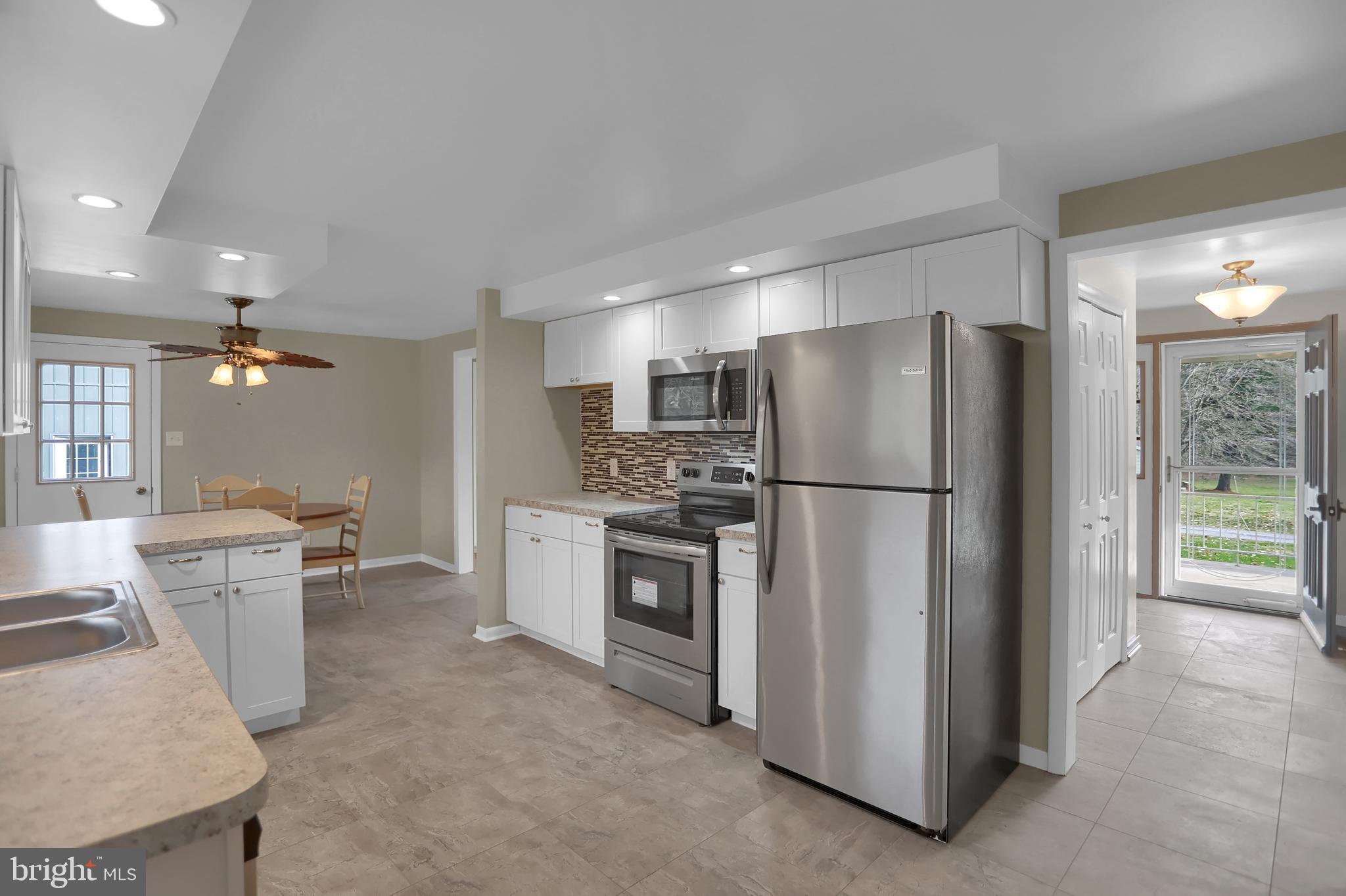 223 Pickett Road Dover, PA 17315 - Photo 10 of 50 Gallery Image 10