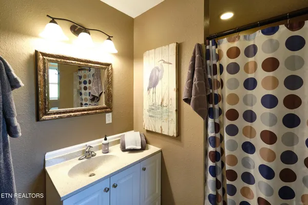 $1,600 | 399 Texas Lane, Kingston, TN 37763