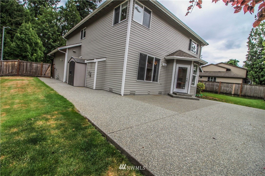 23332 13th Avenue Southeast Bothell, WA 98021 - Photo 14 of 29