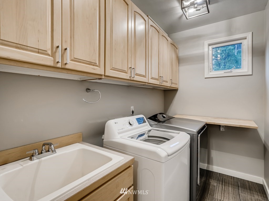 23332 13th Avenue Southeast Bothell, WA 98021 - Photo 17 of 29