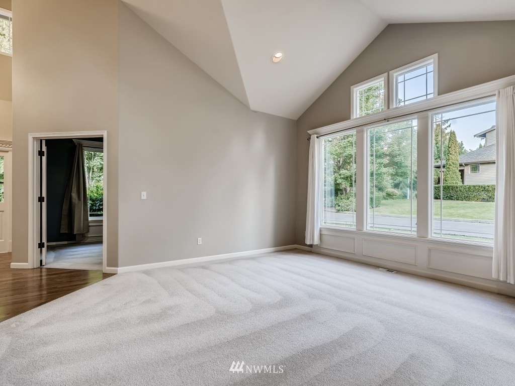 23332 13th Avenue Southeast Bothell, WA 98021 - Photo 5 of 29