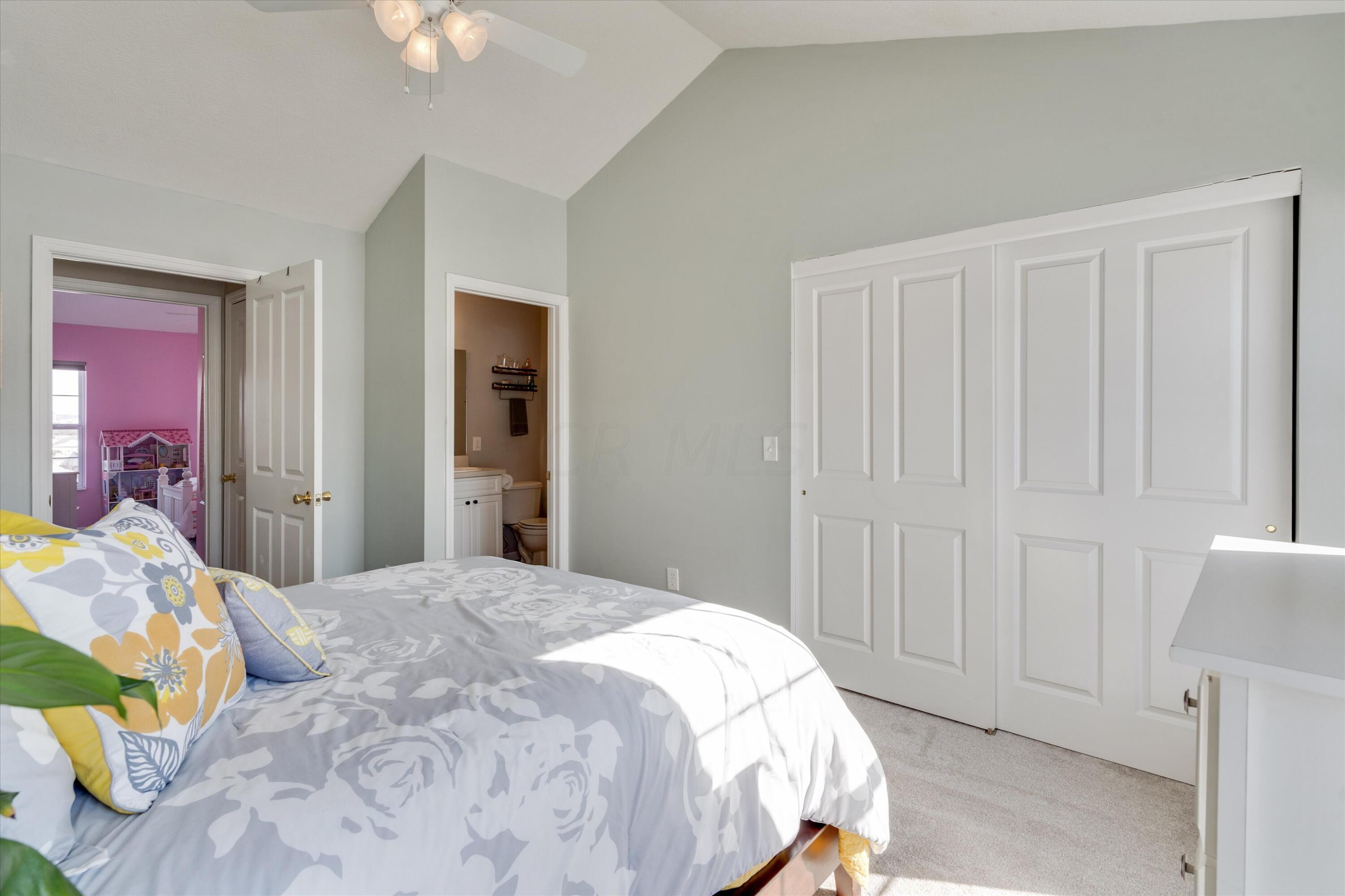 623 Lazelle Road Westerville, OH 43081 - Photo 9 of 16 17-dsc05814-dsc05816