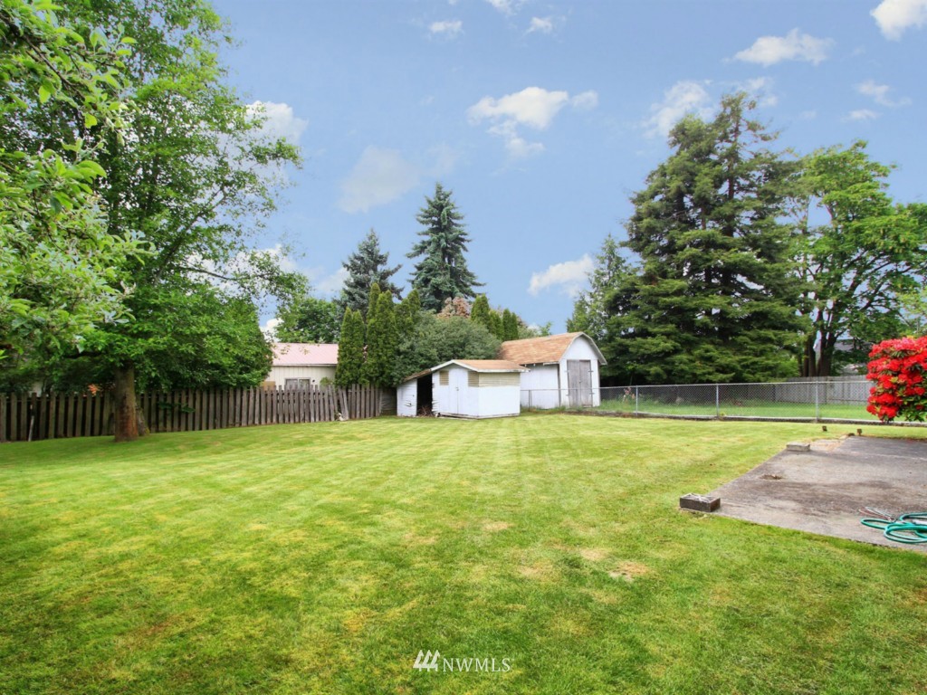17703 113th Place Southeast Renton, WA 98055 - Photo 14 of 16 Gallery Image 14