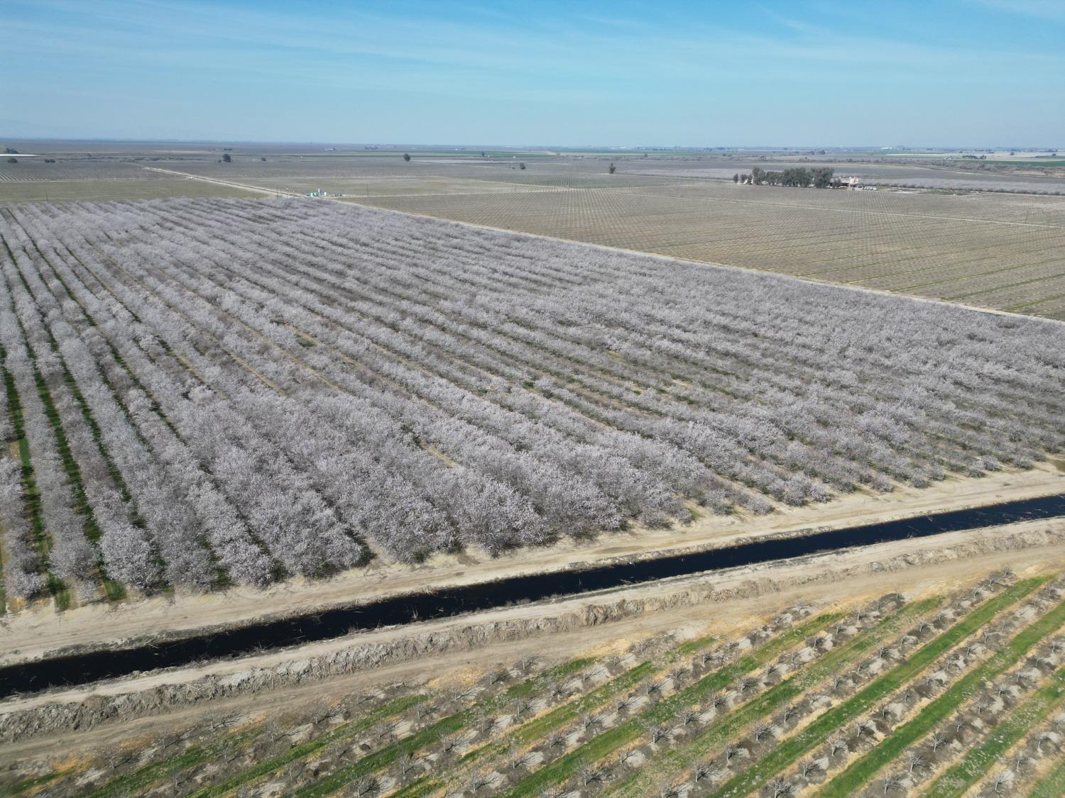 0 Moc: Oliveira Ranch Lemoore, CA 93245 - Photo 17 of 25 a view of an ocean beach