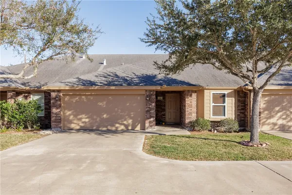$234,900 | 4750 Grand Junction Drive, Unit 4, Corpus Christi, TX 78413