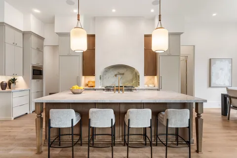 $1,810,000 | 1543 Hewitt Drive, Houston, TX 77018