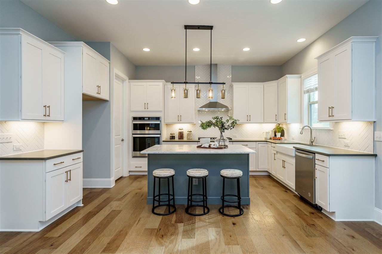 1605 Keyworth Court, Unit LOT 9 Raleigh, NC 27612 - Photo 16 of 30 Spectacular Kitchen