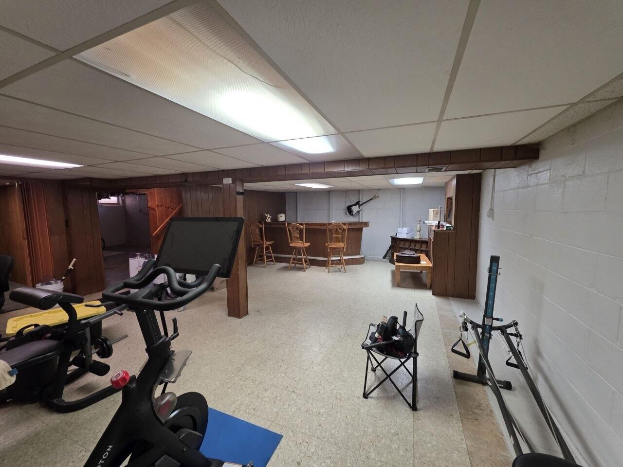 5654 North 90th Street Milwaukee, WI 53225 - Photo 8 of 14 Milwaukee, WI 8