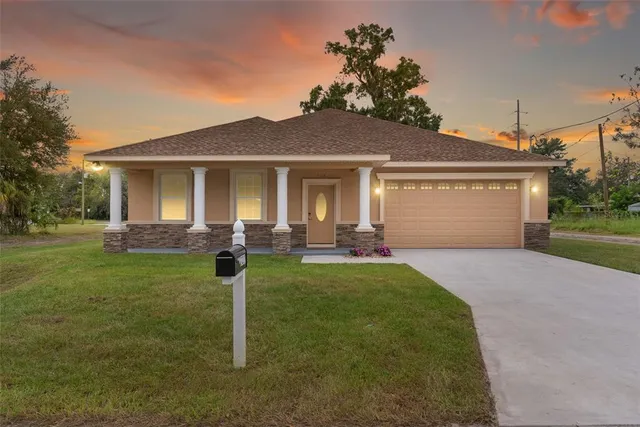 $405,000 | 701 East Dr Martin Luther King Jr Boulevard, Plant City, FL 33563