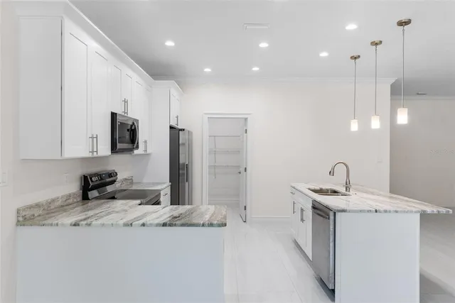 $405,000 | 701 East Dr Martin Luther King Jr Boulevard, Plant City, FL 33563