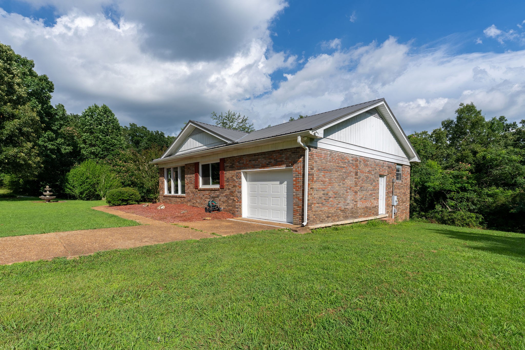 159 Mindy Road Waynesboro, TN 38485 - Photo 3 of 51