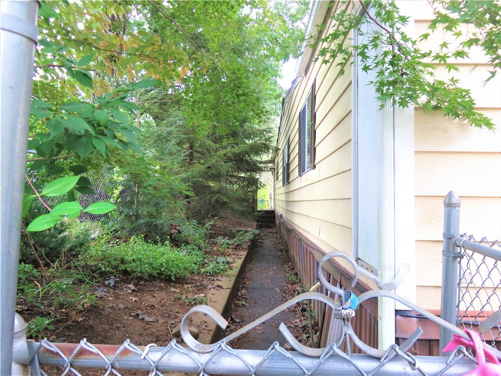 36 Rexmere Road Burrillville, RI 02839 - Photo 28 of 38