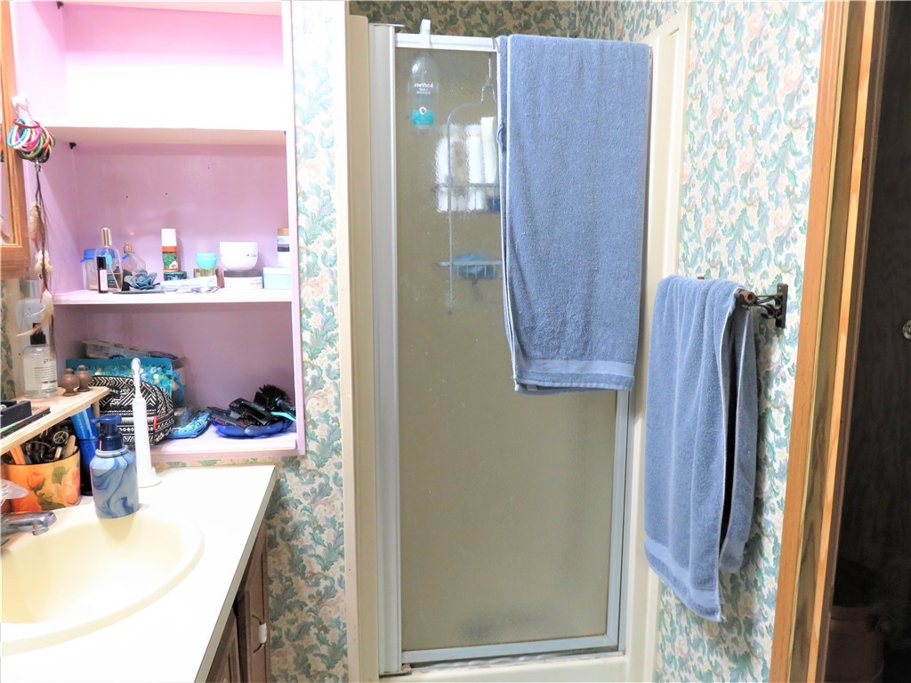 36 Rexmere Road Burrillville, RI 02839 - Photo 4 of 38