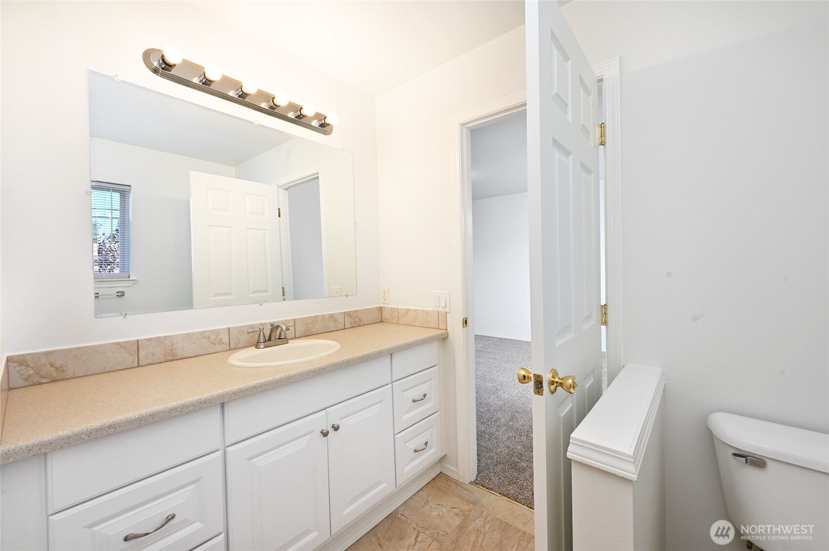 6411 Broadway Everett, WA 98203 - Photo 20 of 34