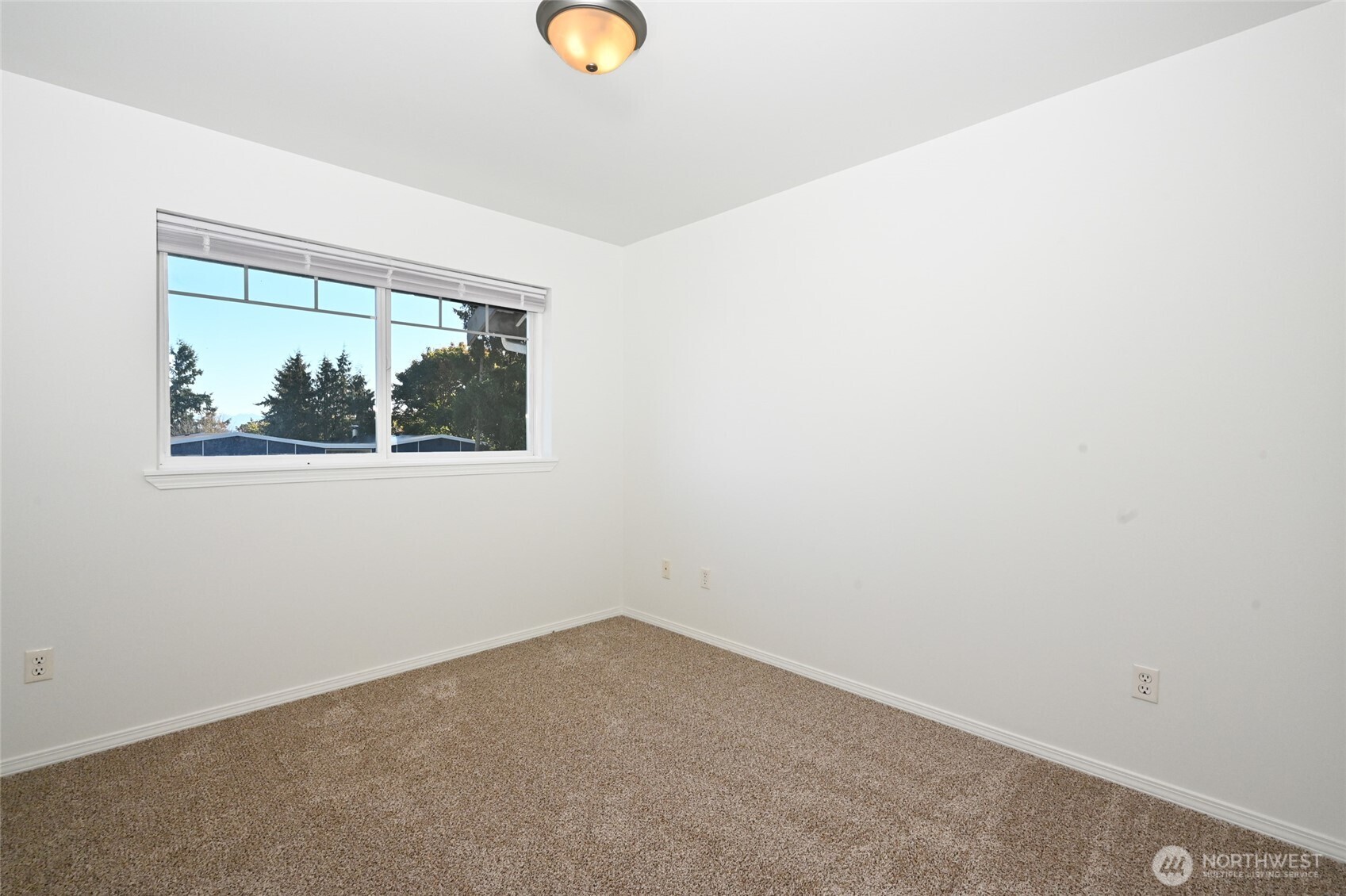 6411 Broadway Everett, WA 98203 - Photo 25 of 34